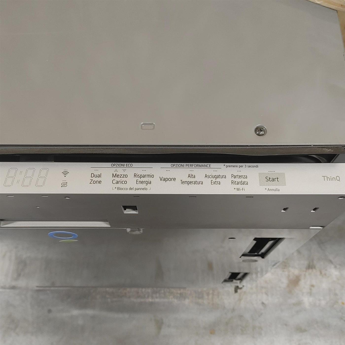 Lavastoviglie LG DB475TXS A scomparsa totale 14 coperti A