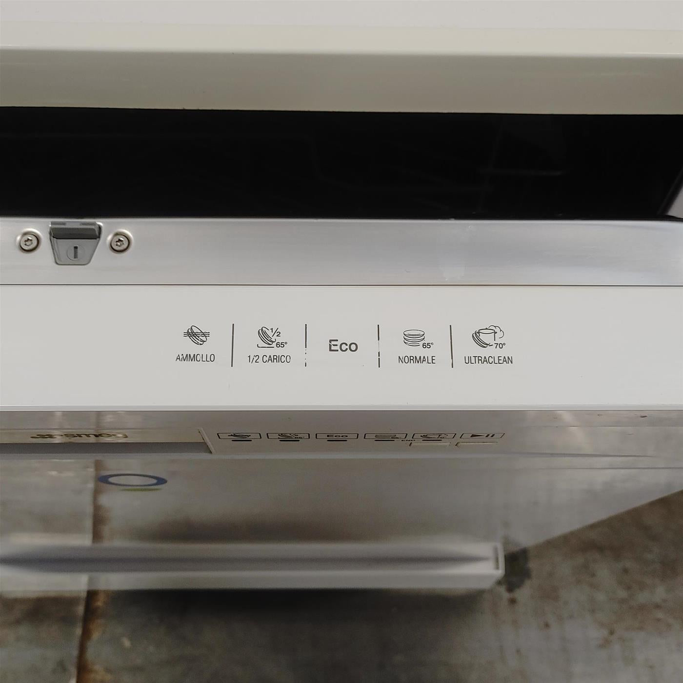 Lavastoviglie Smeg LVS112BIT Libera installazione 12 coperti