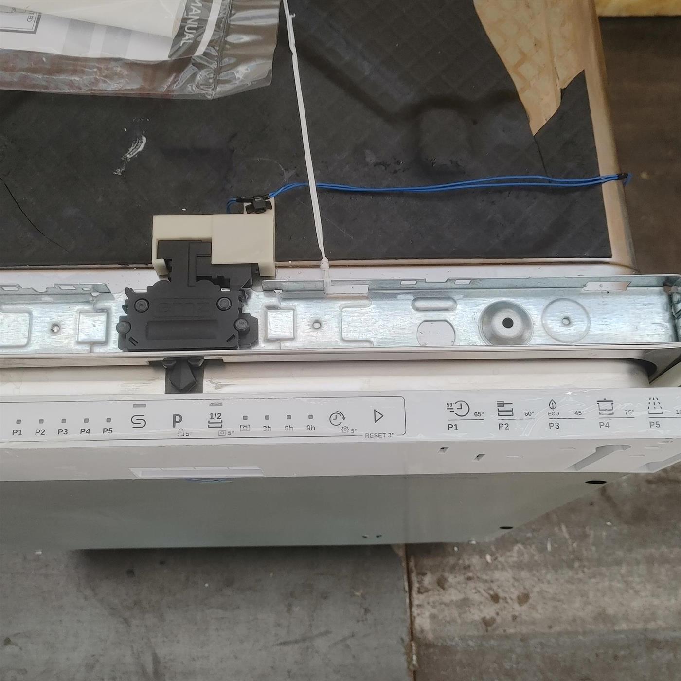 Lavastoviglie Zerowatt ZWI 3E53E0W da incasso 13 coperti