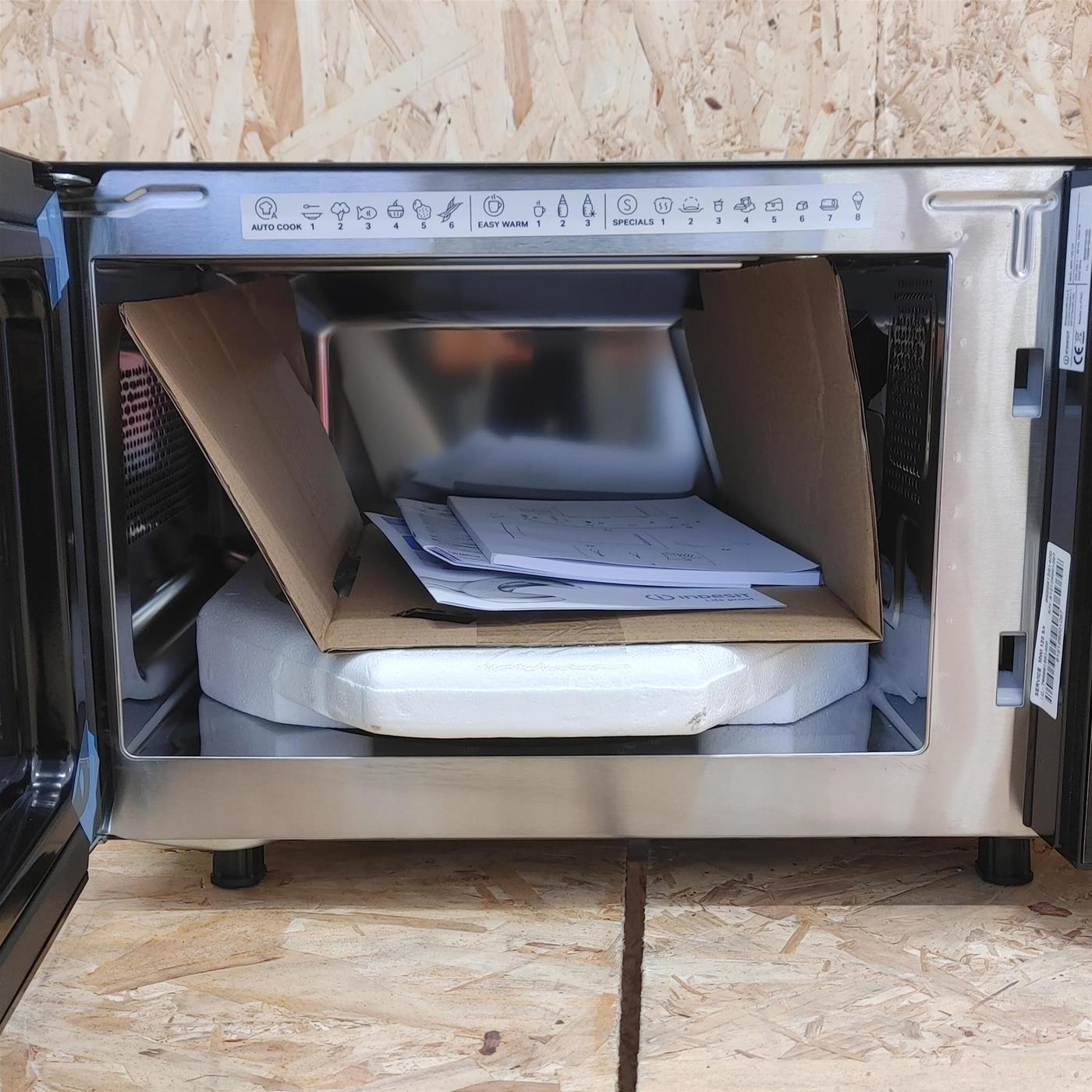 Microonde Indesit MWI 120 GX da incasso