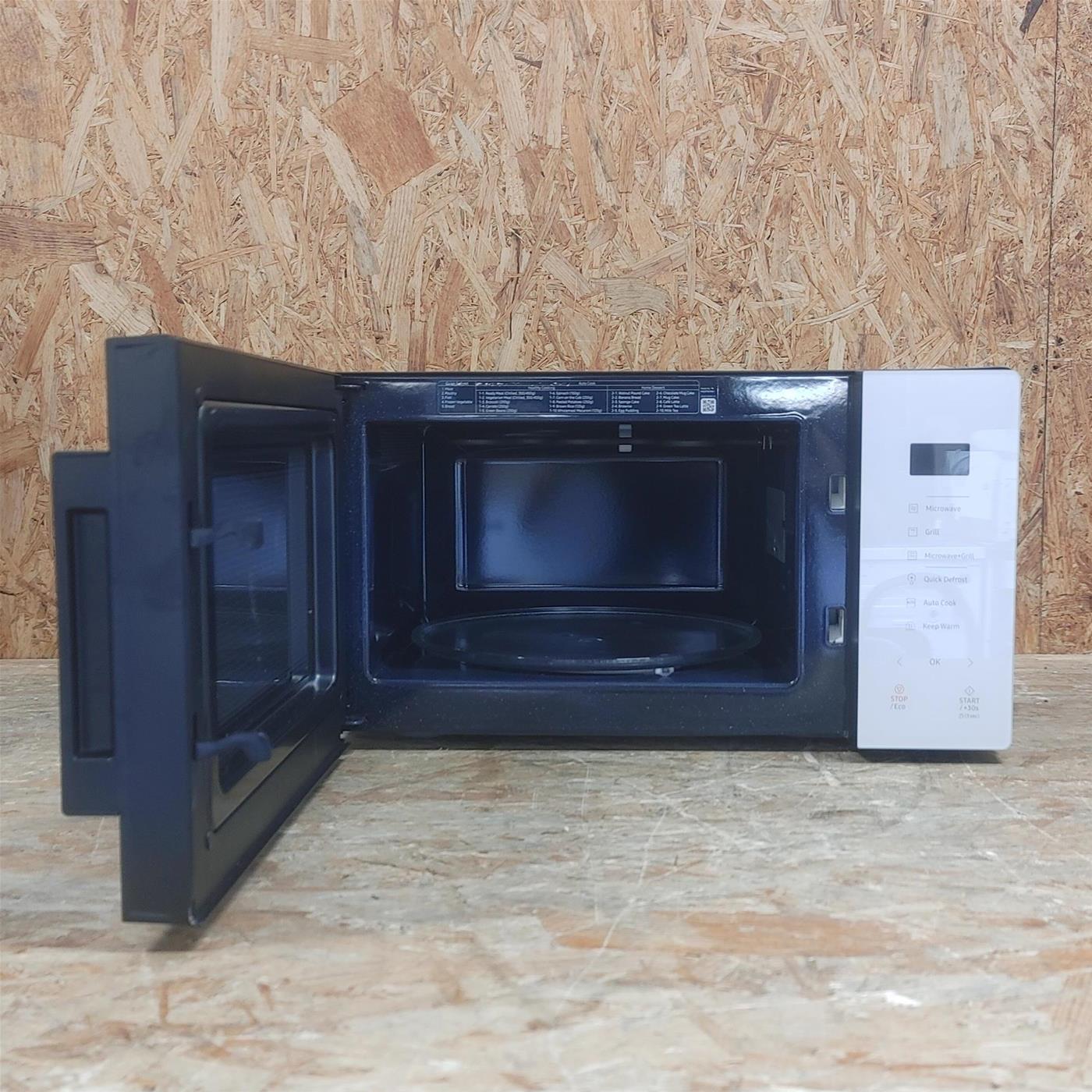 Microonde Samsung MG23T5018AW 23L
