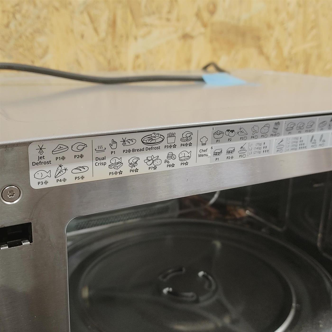 Whirlpool MWP 339 SB Forno a microonde combinato da appoggio 33 L 900 W Argento