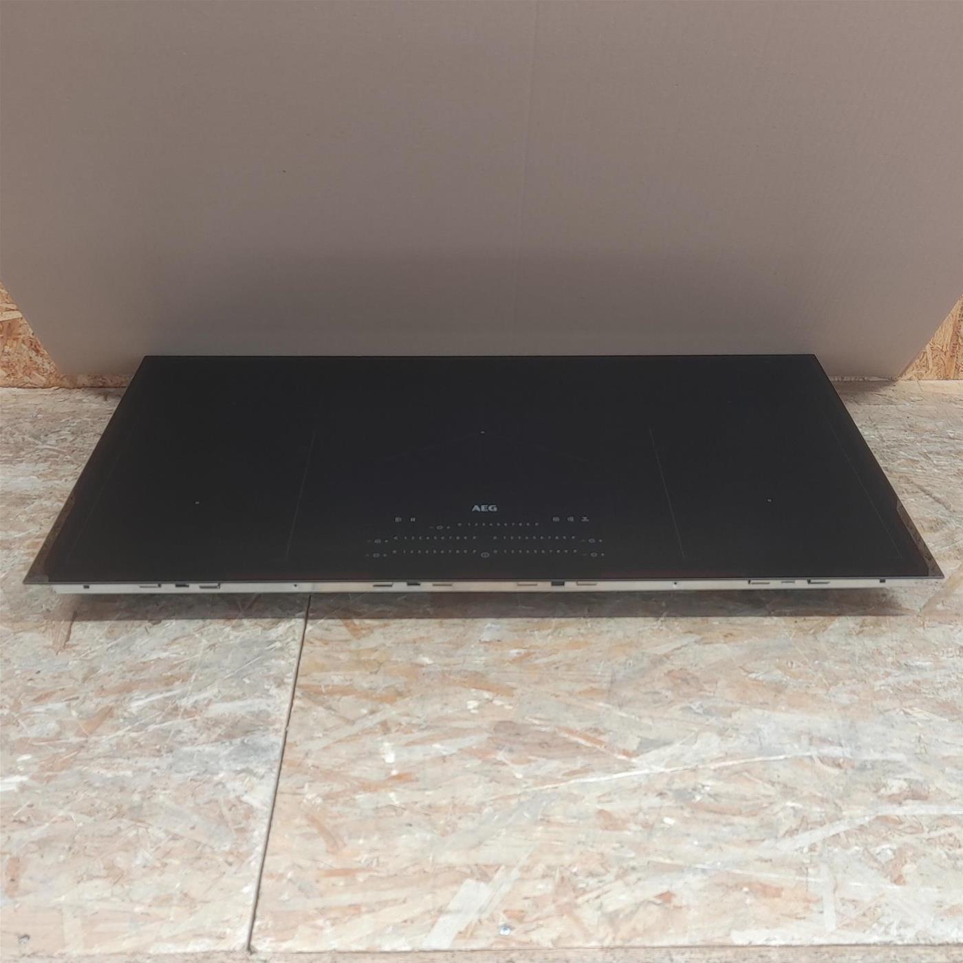Piano cottura AEG IKE95753FB a induzione 5 zone cottura