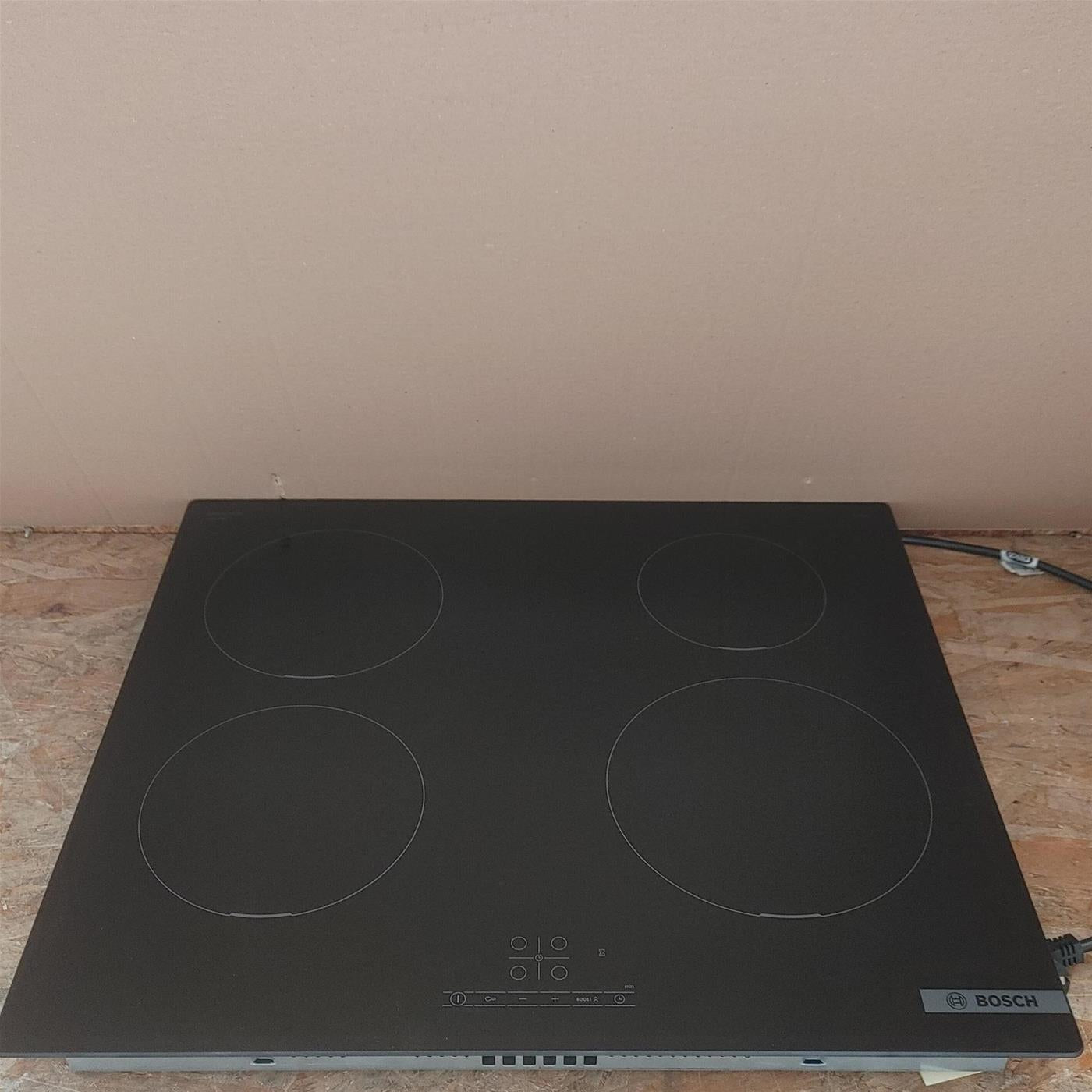 Piano cottura Bosch Serie 4 PUE611BB5J a induzione 4 zone cottura