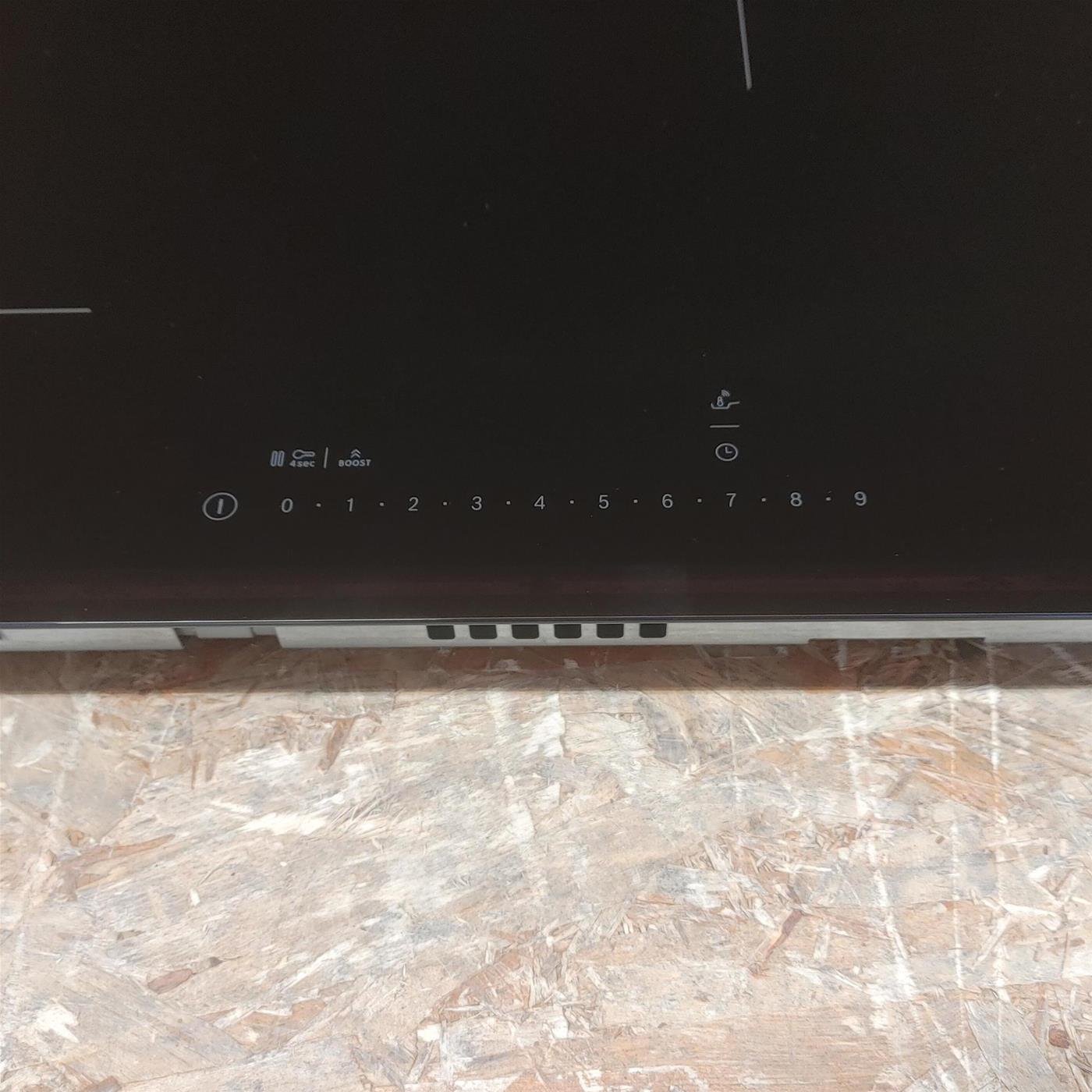 Piano cottura Bosch Serie 6 PVS83KHC1Z a induzione CombInduction 80 cm