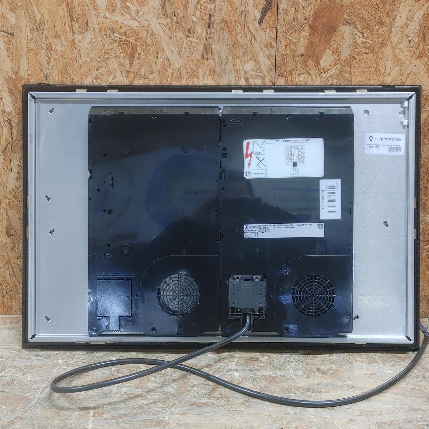 Piano cottura Electrolux EIL83443  Serie 600 Bridge Induzione 80cm