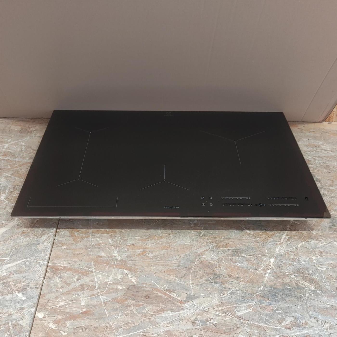 Piano cottura Electrolux LIL83443 Serie 600 Bridge Induzione 4 zone cottura 78 cm