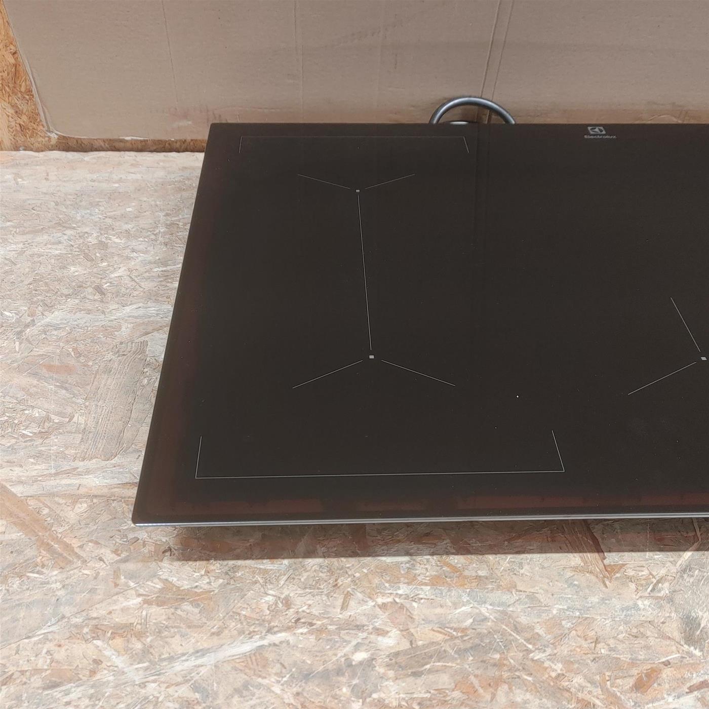 Piano cottura Electrolux LIL83443 Serie 600 Bridge Induzione