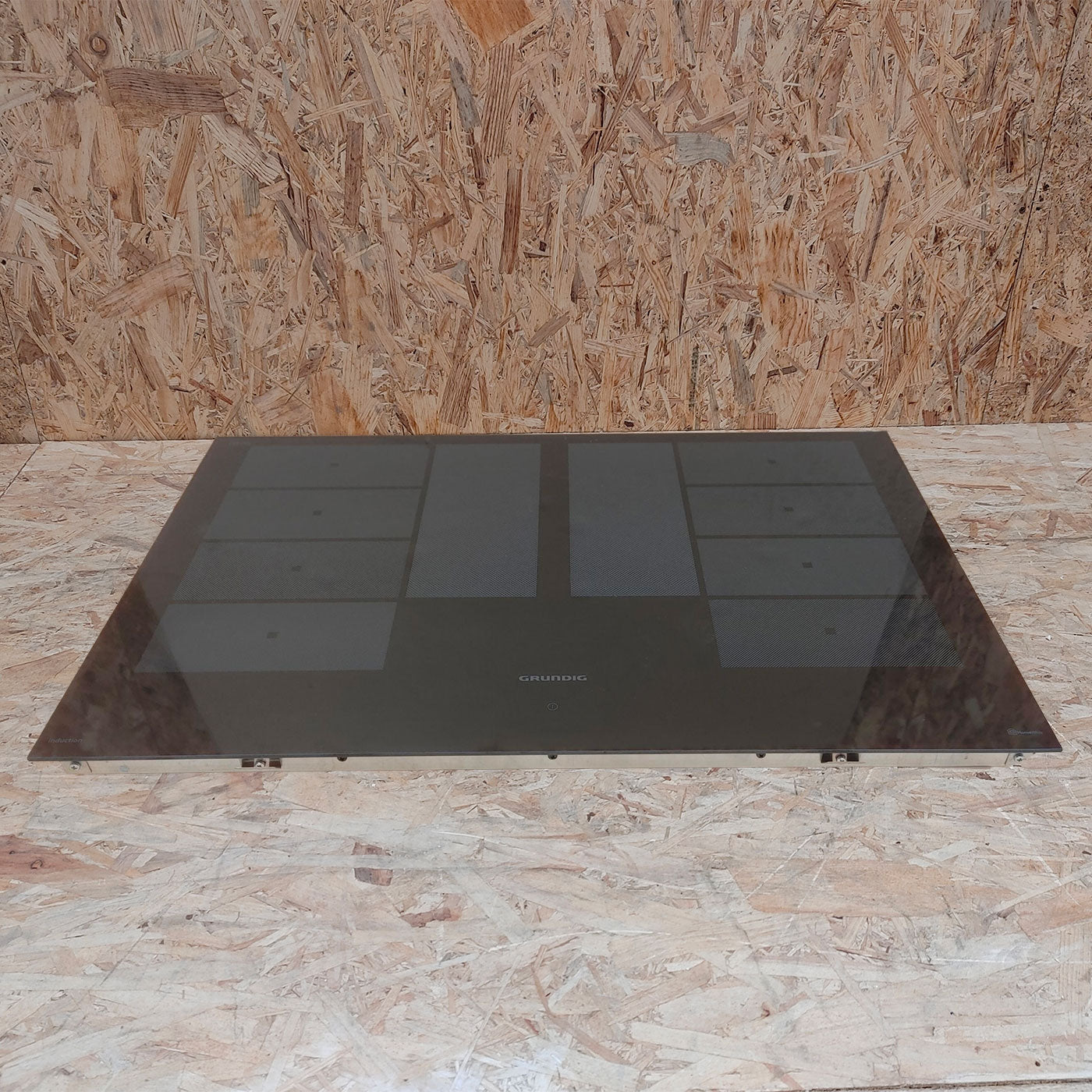 Piano cottura Grundig GIEI848981IH Nero Da incasso 80 cm Piano cottura a induzione 8 Fornello(i)