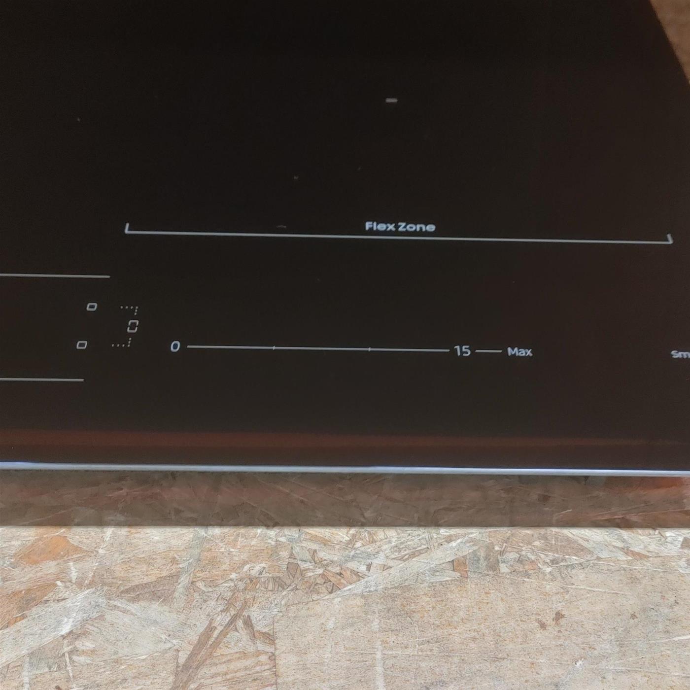 Piano cottura Samsung NZ64B5066KK a induzione