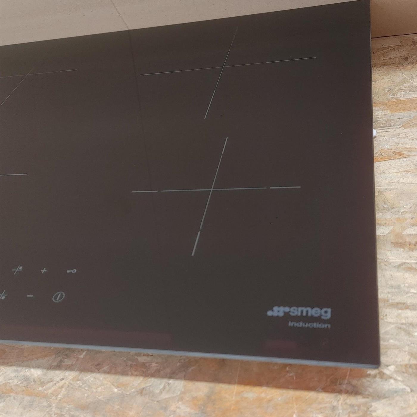 Piano cottura Smeg SIB2641D a induzione 4 zone cottura