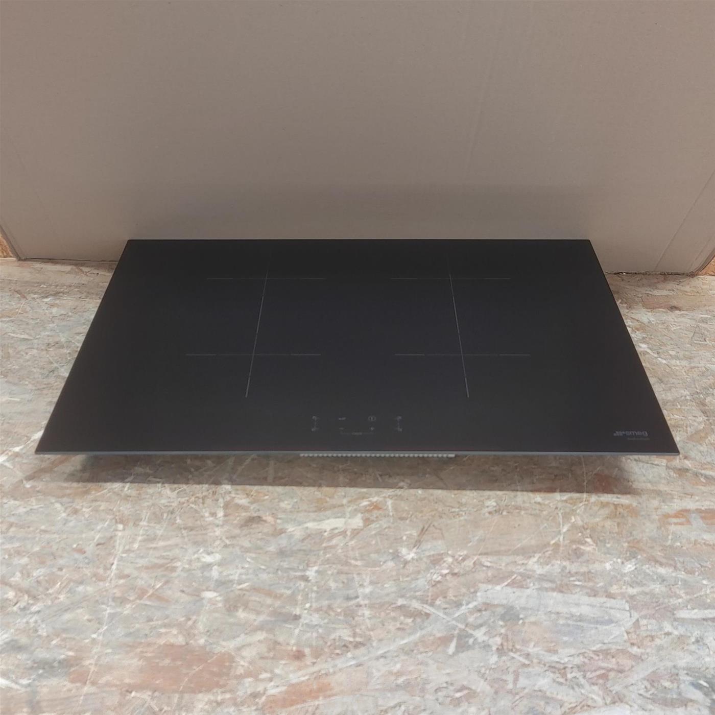 Piano cottura Smeg SIB2741D a induzione 4 zone cottura
