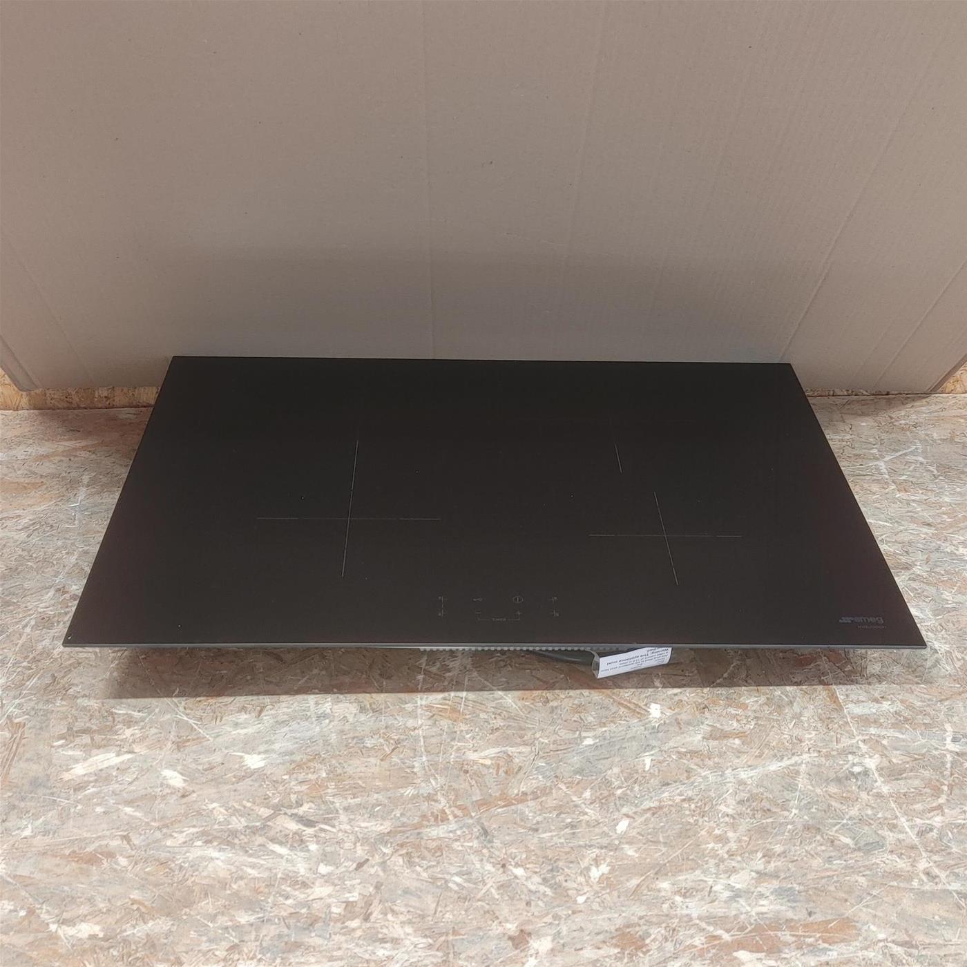Piano cottura Smeg SI1B2742D a induzione 4 zone cottura 75 cm