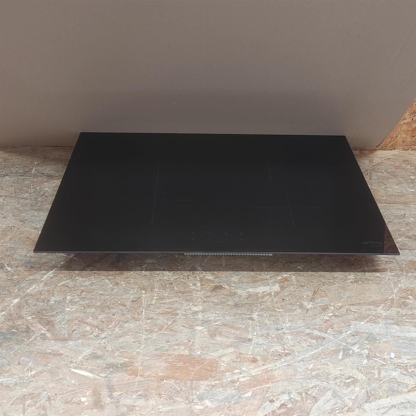 Piano cottura Smeg SI1B2742D a induzione 4 zone cottura 75 cm