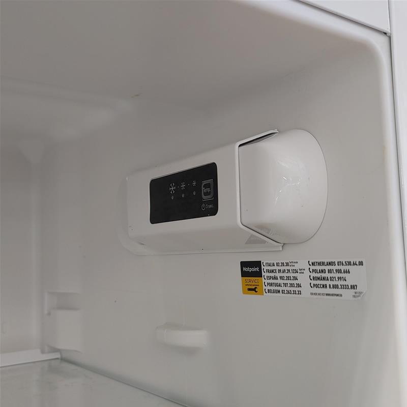 Hotpoint BCB 7030 AA S frigorifero con congelatore Da incasso Bianco